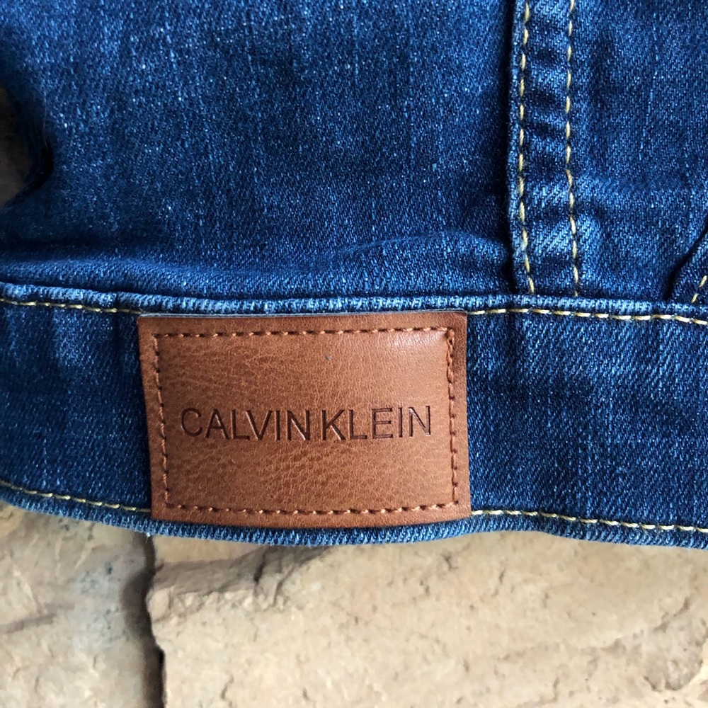Calvin Klein blue denim cropped jean jacket NWT L - Picture 5 of 9